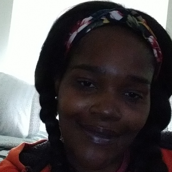 Meet your Posher, Fallon - Picture 1 of 1